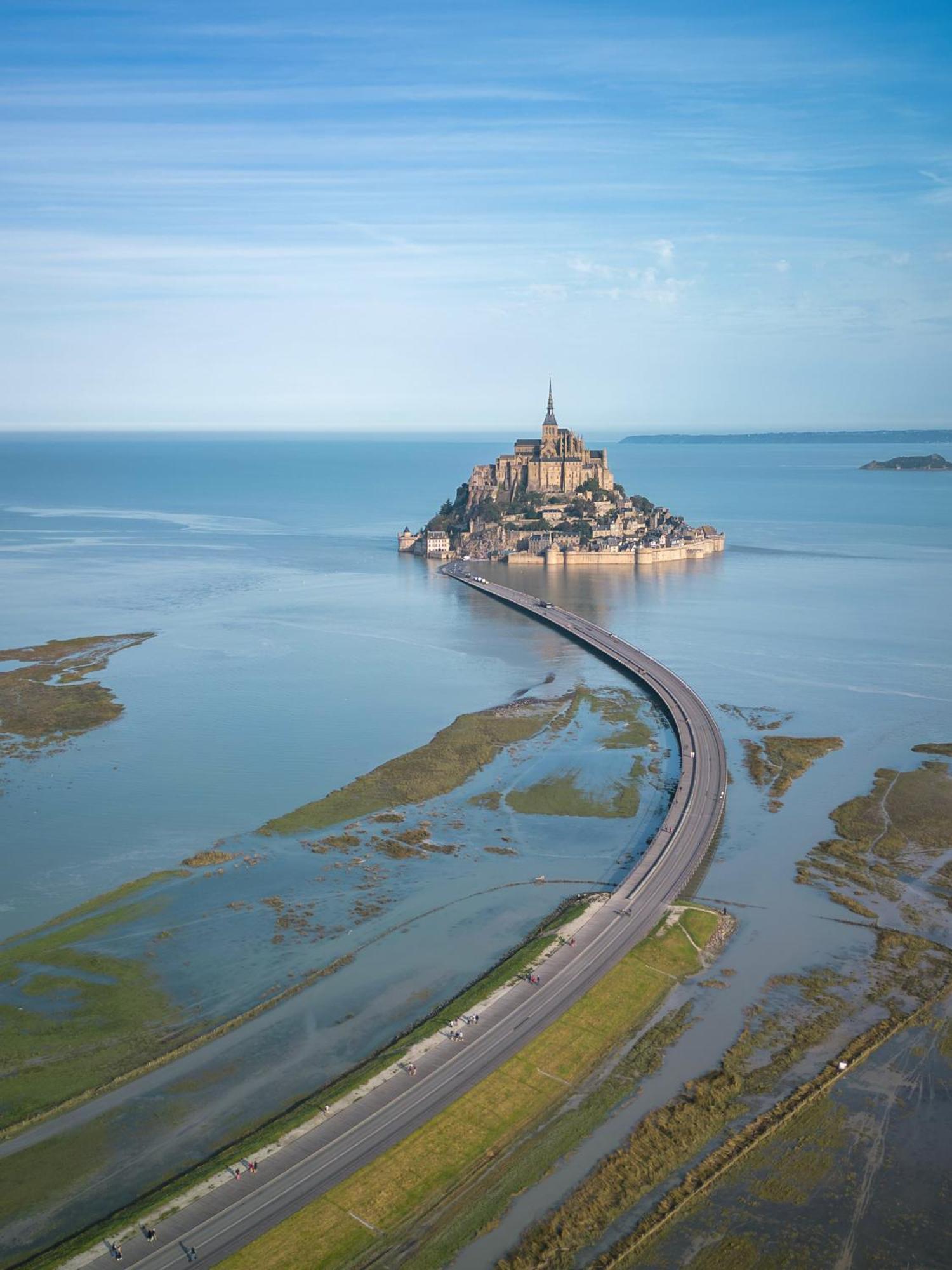 Le Village Insolite Yourte Et Roulotte 생-브누와-데-종드 외부 사진